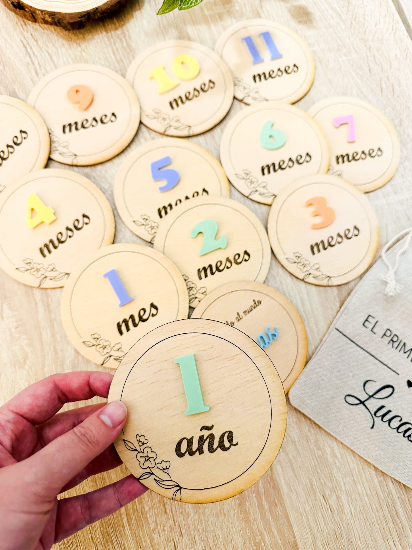 Placas cumple meses madera y metacrilato