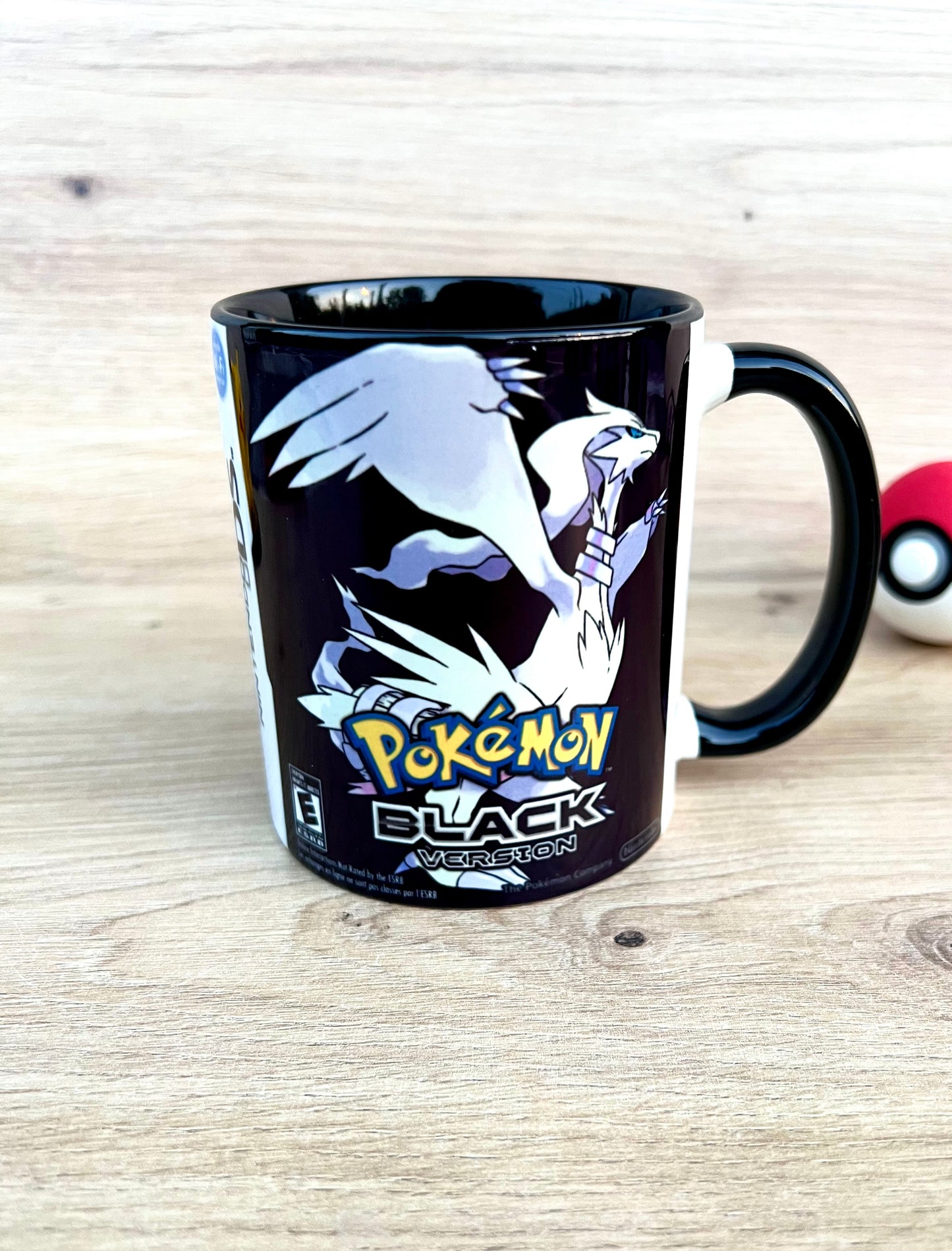 Caneca Pokémon Preto 🖤