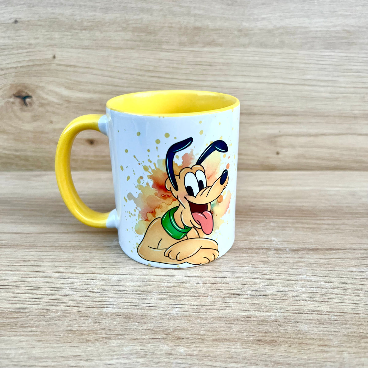 Taza Pluto