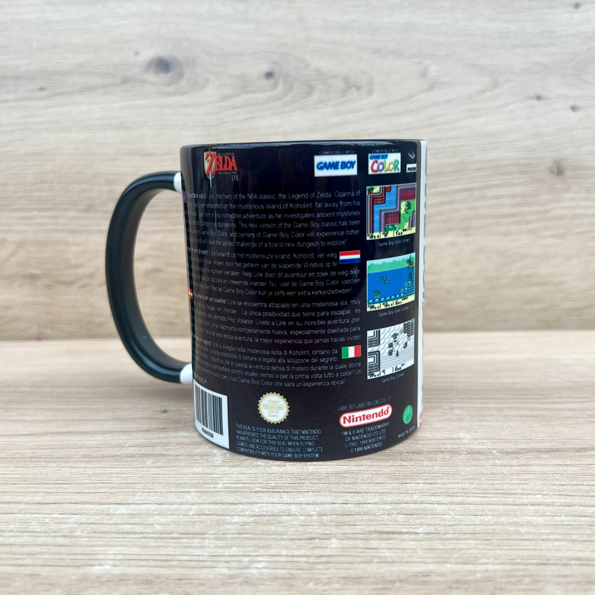 Taza The Legend of Zelda Link’s Awakening DX para Game Boy Color, reverso