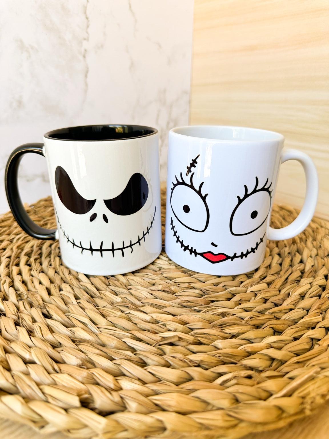 Dos tazas de Pesadilla antes de Navidad: Jack Skellington y Sally